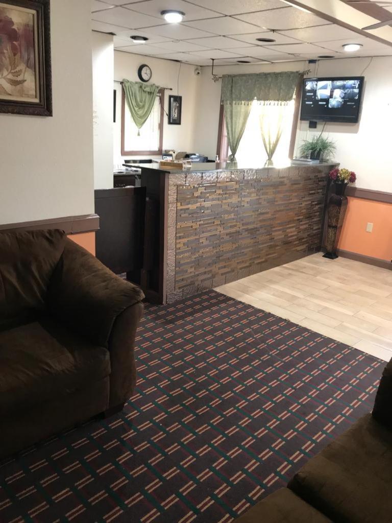 Americas Best Value Inn Holly Springs Екстер'єр фото