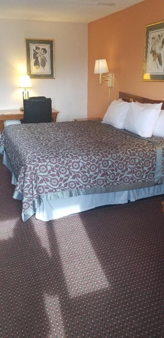 Americas Best Value Inn Holly Springs Екстер'єр фото