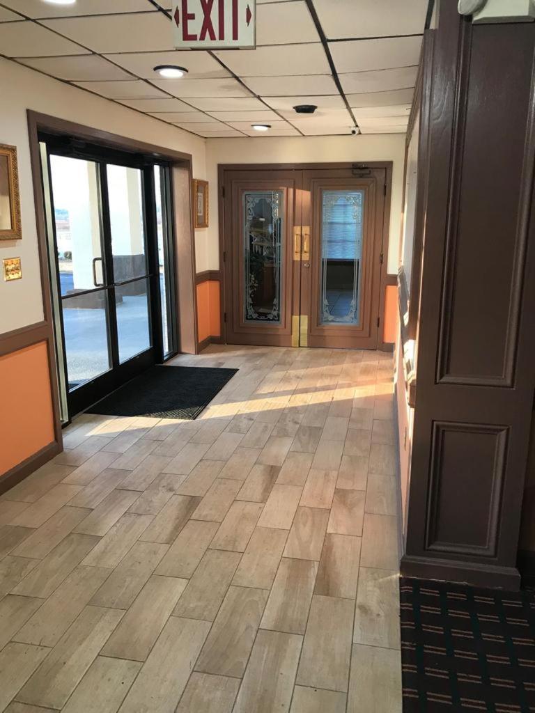 Americas Best Value Inn Holly Springs Екстер'єр фото